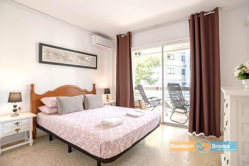 Apartment Parque Loix 42 *